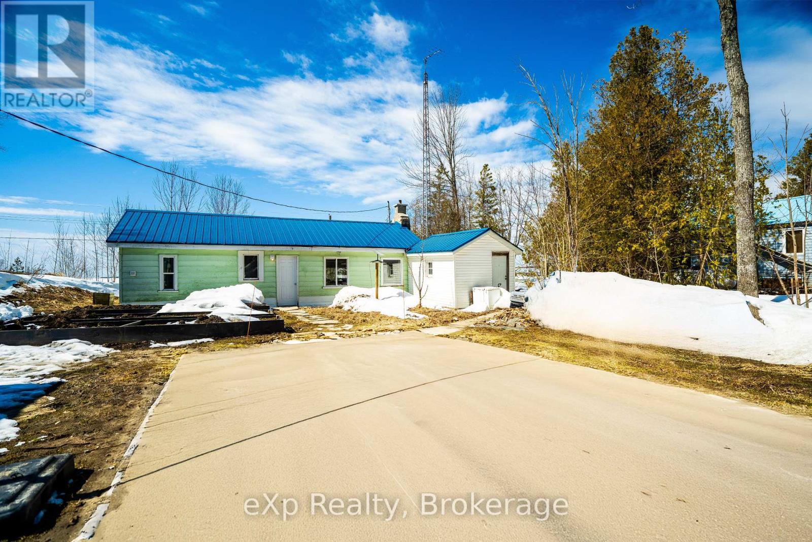 31 Waterview Road, South Bruce Peninsula, Ontario  N0H 1X0 - Photo 7 - X12057961