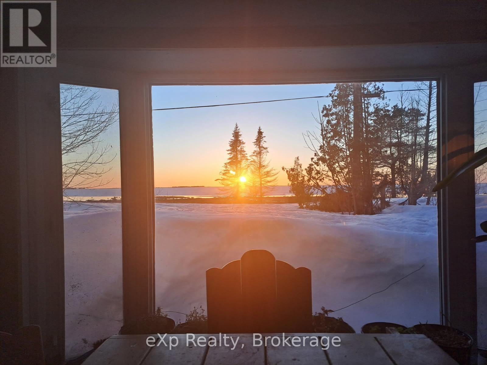 31 Waterview Road, South Bruce Peninsula, Ontario  N0H 1X0 - Photo 9 - X12057961