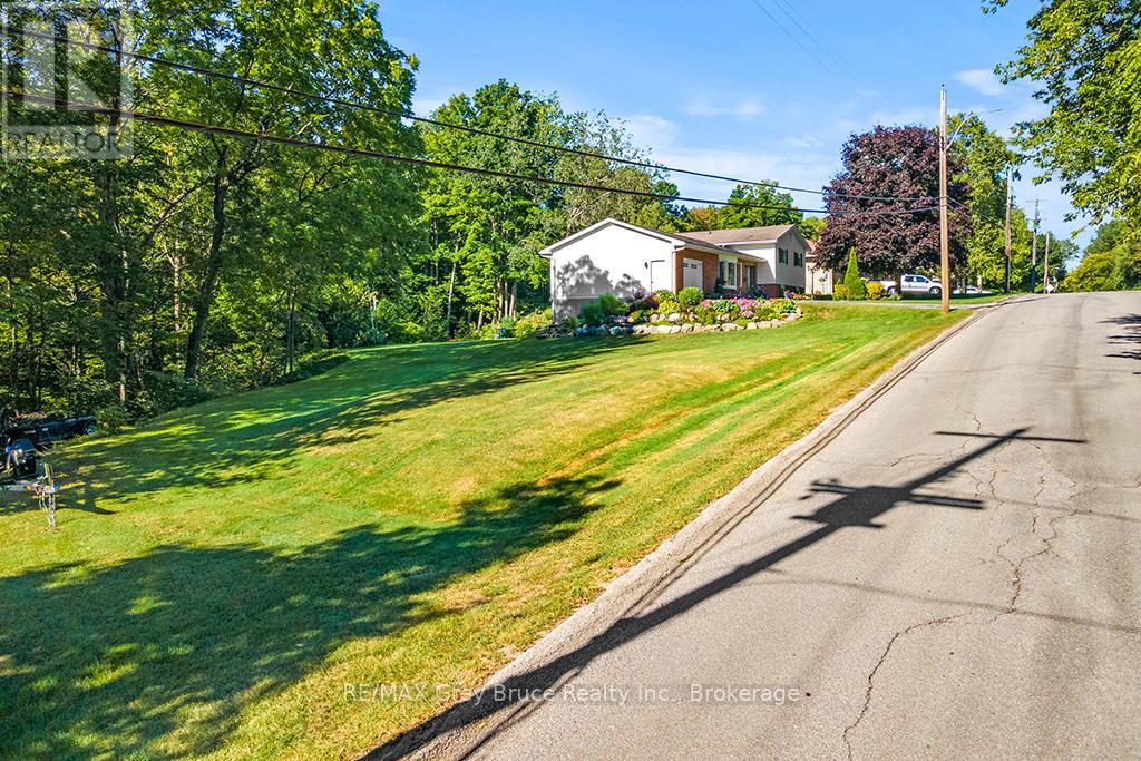 699 20th Street W, Owen Sound, Ontario  N4K 4E1 - Photo 46 - X12057969
