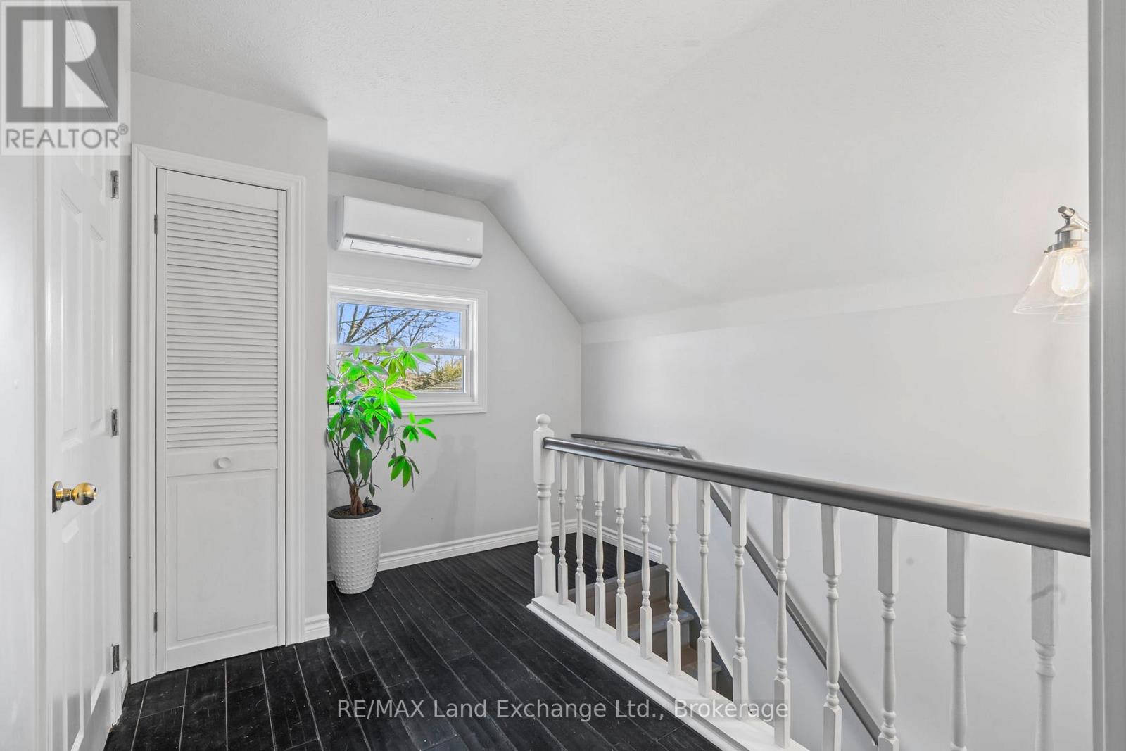 769 Elgin Street, Saugeen Shores, Ontario  N0H 2C4 - Photo 21 - X12057985
