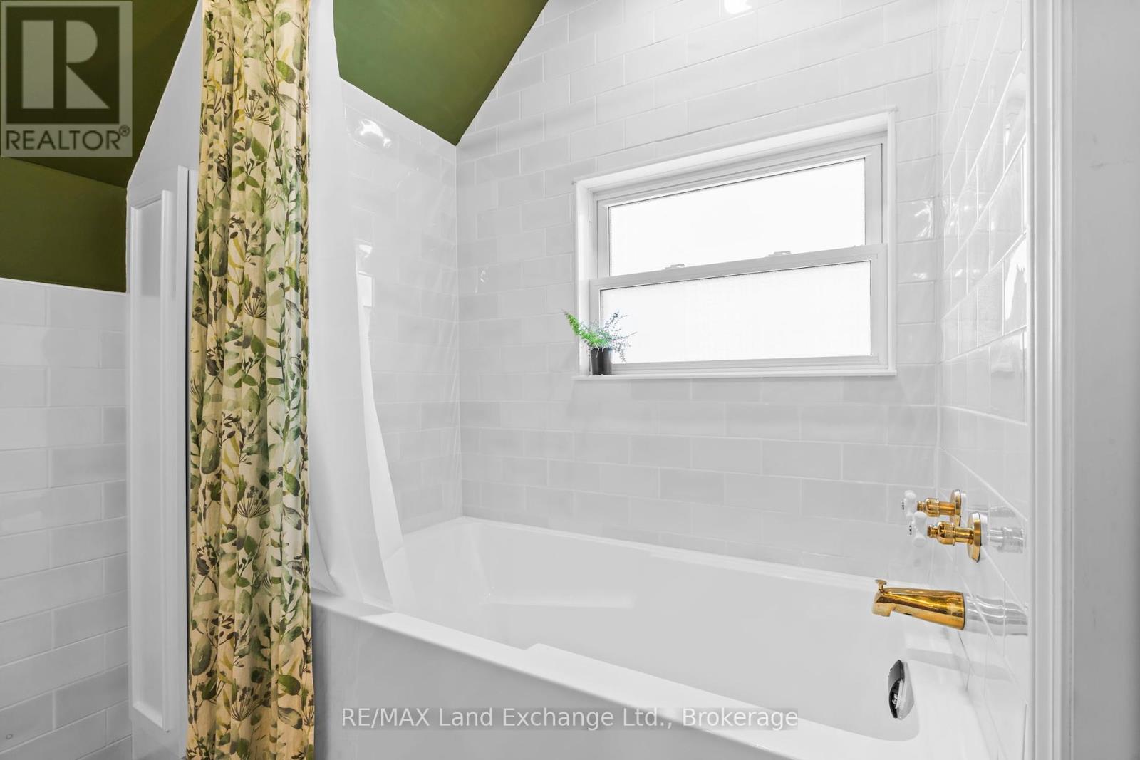 769 Elgin Street, Saugeen Shores, Ontario  N0H 2C4 - Photo 23 - X12057985