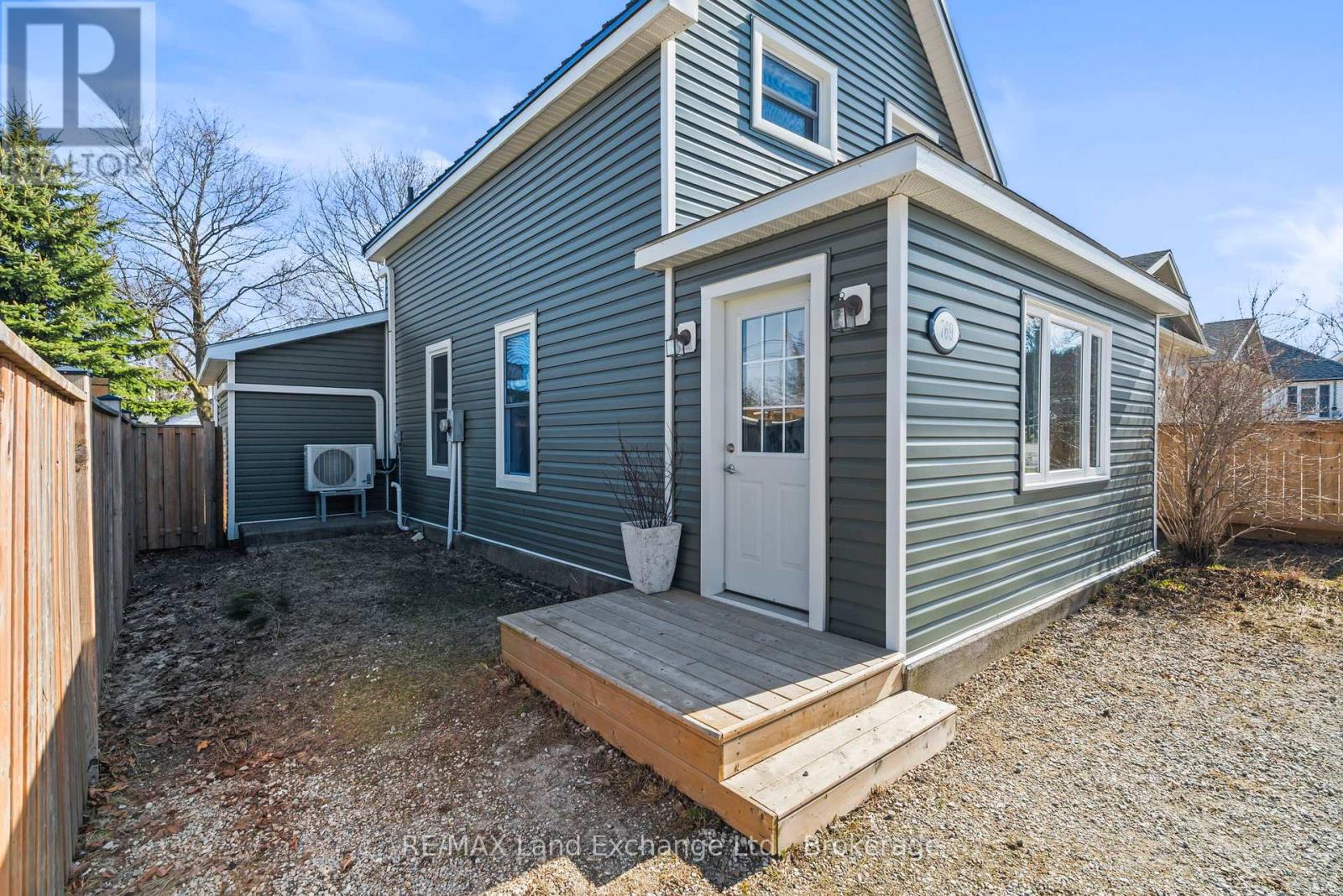 769 Elgin Street, Saugeen Shores, Ontario  N0H 2C4 - Photo 37 - X12057985