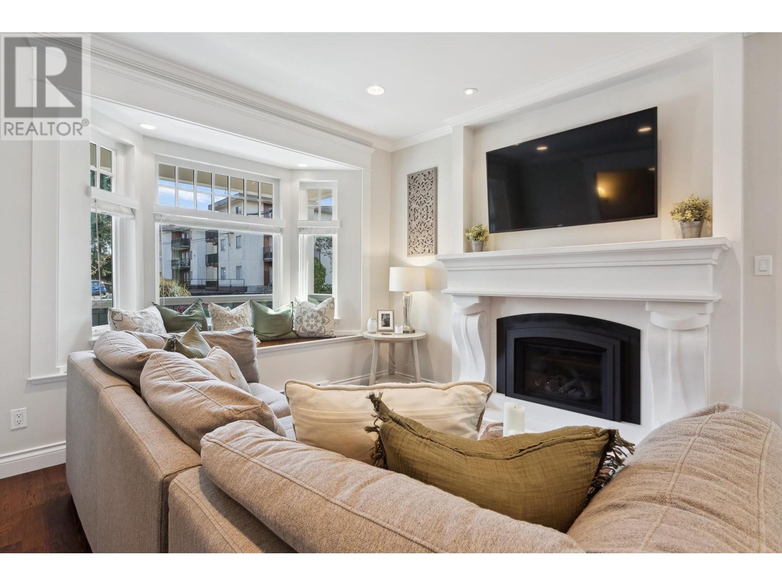 2825 Ontario Street, Vancouver, British Columbia  V5T 2Y4 - Photo 6 - R2985015