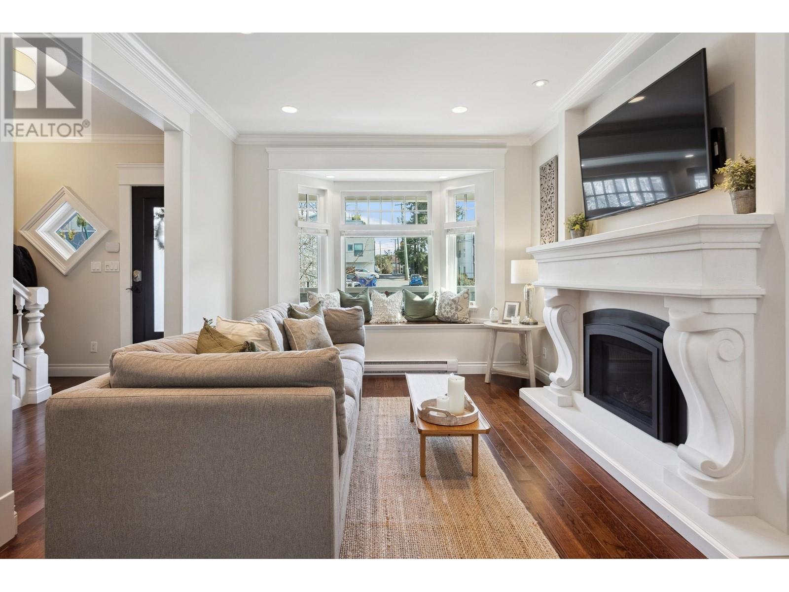 2825 Ontario Street, Vancouver, British Columbia  V5T 2Y4 - Photo 4 - R2985015