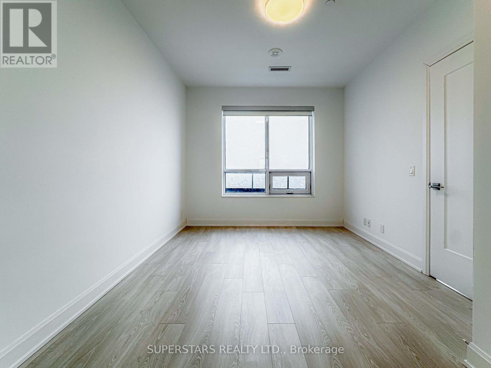 1017 - 38 Water Walk Drive, Markham, Ontario  L3R 6M8 - Photo 13 - N12057962