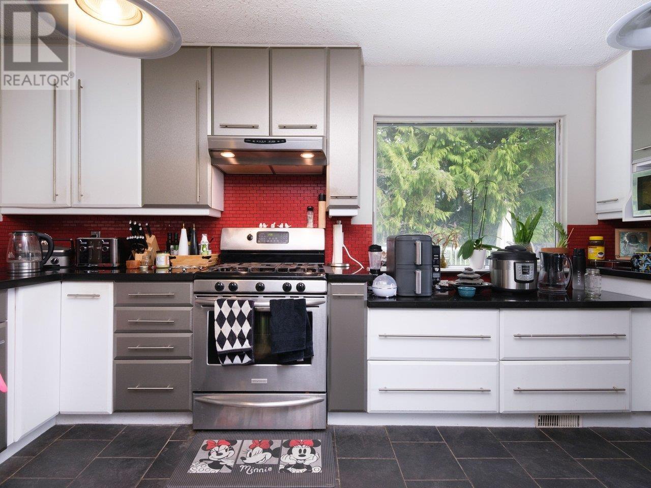 530 St. Andrews Road, West Vancouver, British Columbia  V7S 1V2 - Photo 16 - R2985033