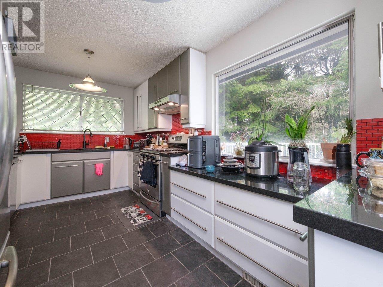 530 St. Andrews Road, West Vancouver, British Columbia  V7S 1V2 - Photo 15 - R2985033