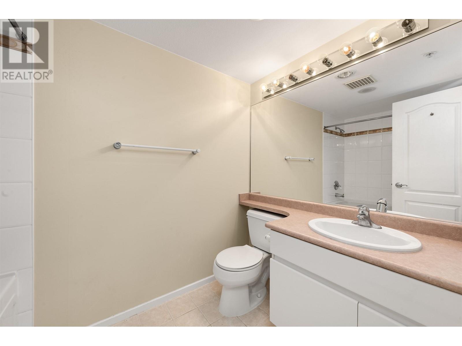 306 6622 Southoaks Crescent, Burnaby, British Columbia  V5E 4K2 - Photo 22 - R2985097