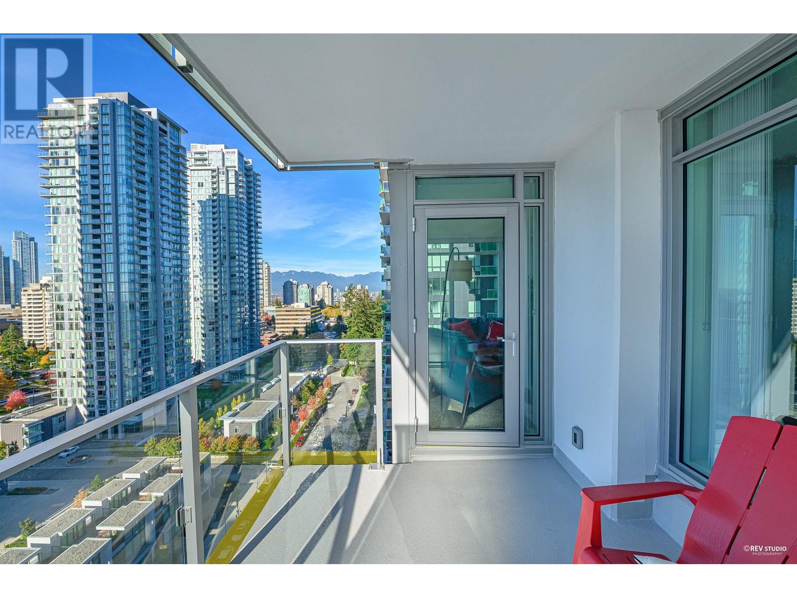 1503 6700 Dunblane Avenue, Burnaby, British Columbia  V5H 0J3 - Photo 2 - R2985175