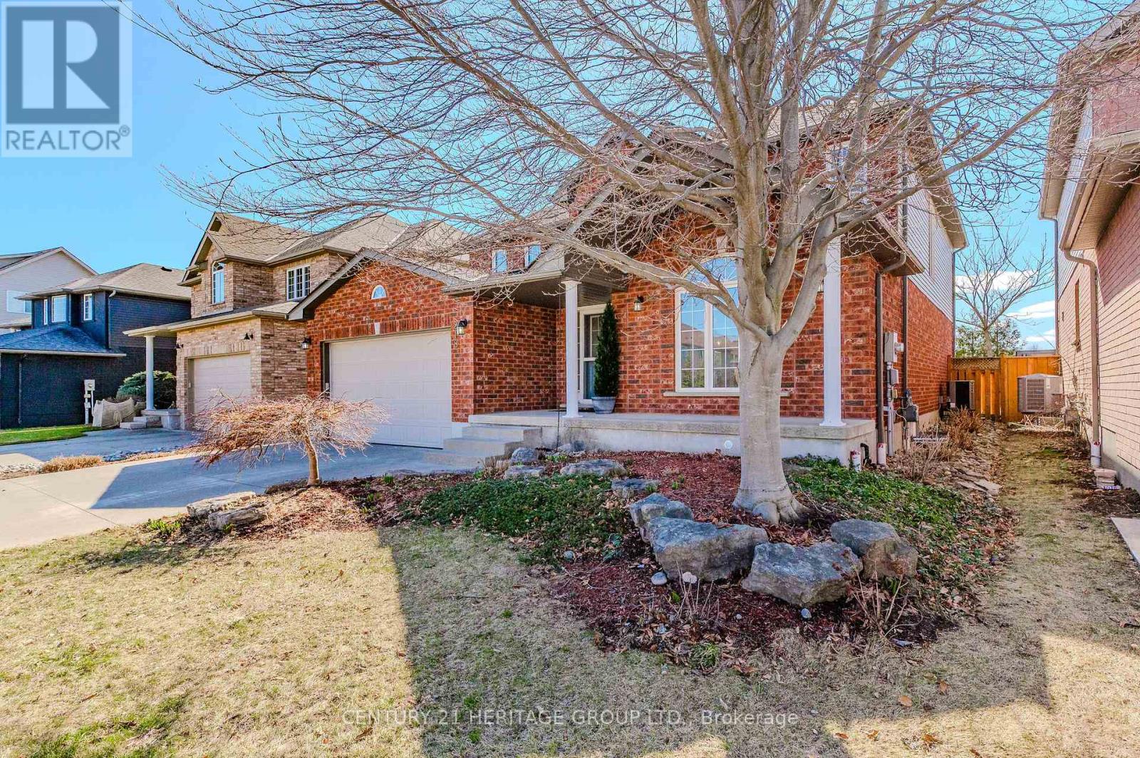 Property at 218 HAWKSWOOD DRIVE image 2