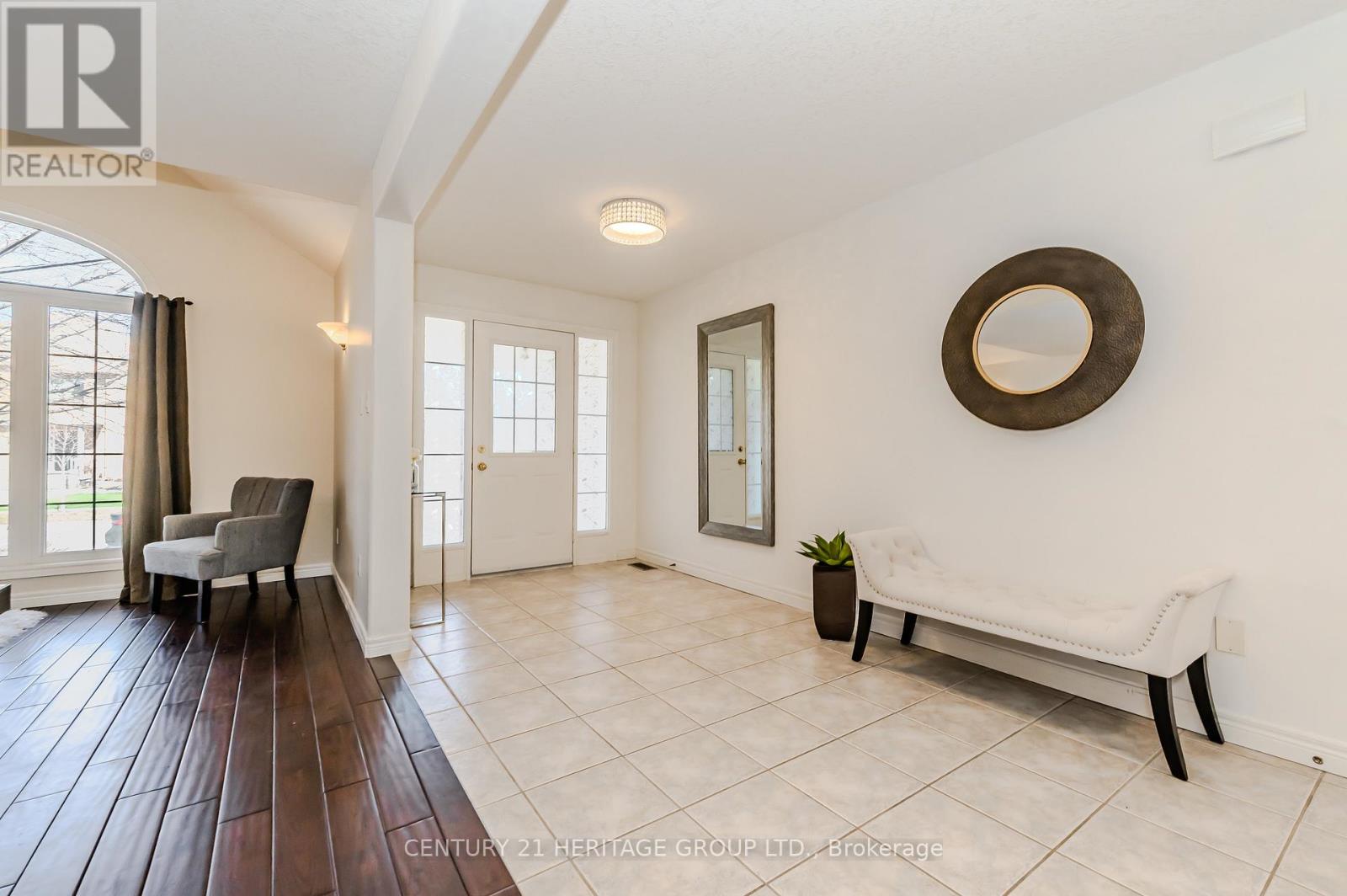 Property at 218 HAWKSWOOD DRIVE image 4