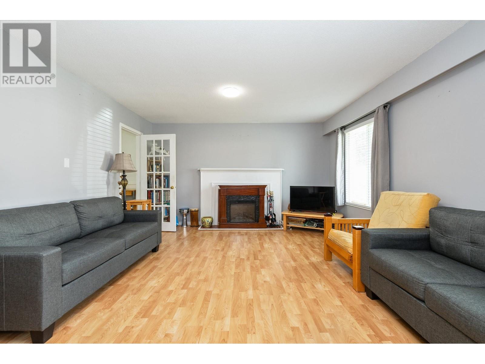 Property at 22914 STOREY AVENUE image 3