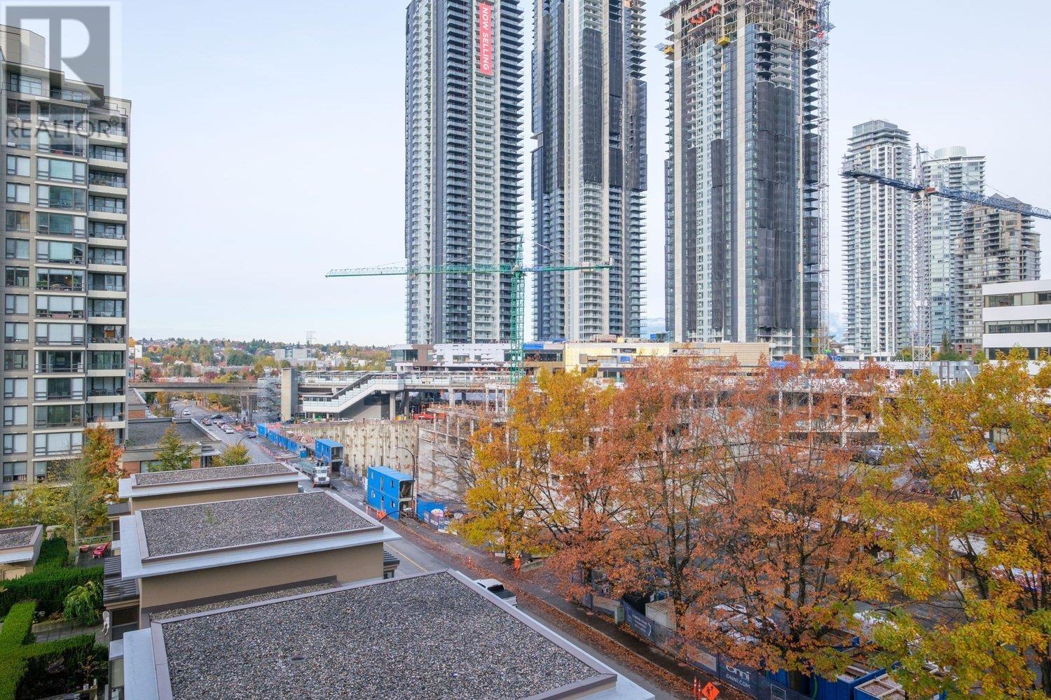 702 4250 Dawson Street, Burnaby, British Columbia  V5C 4B1 - Photo 10 - R2985177