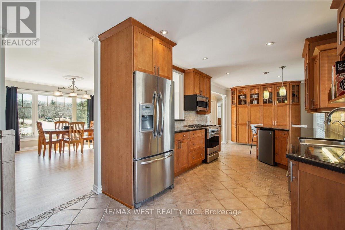 Property at 182 PARK AVENUE image 5