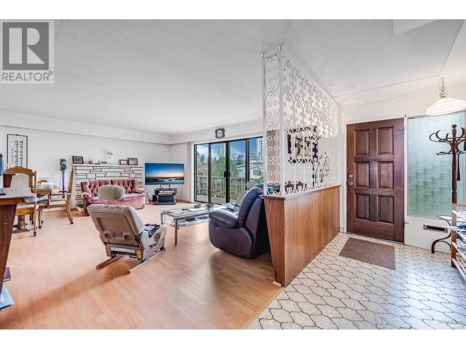 Property at 3786 GEORGIA STREET image 5