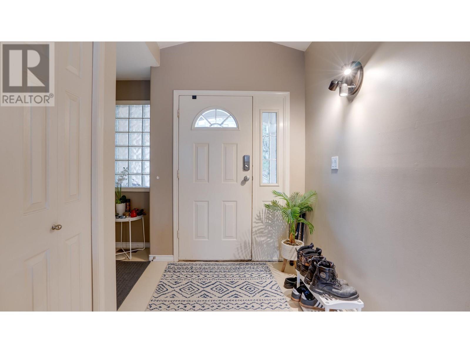 Property at 4305 Westview Drive image 3