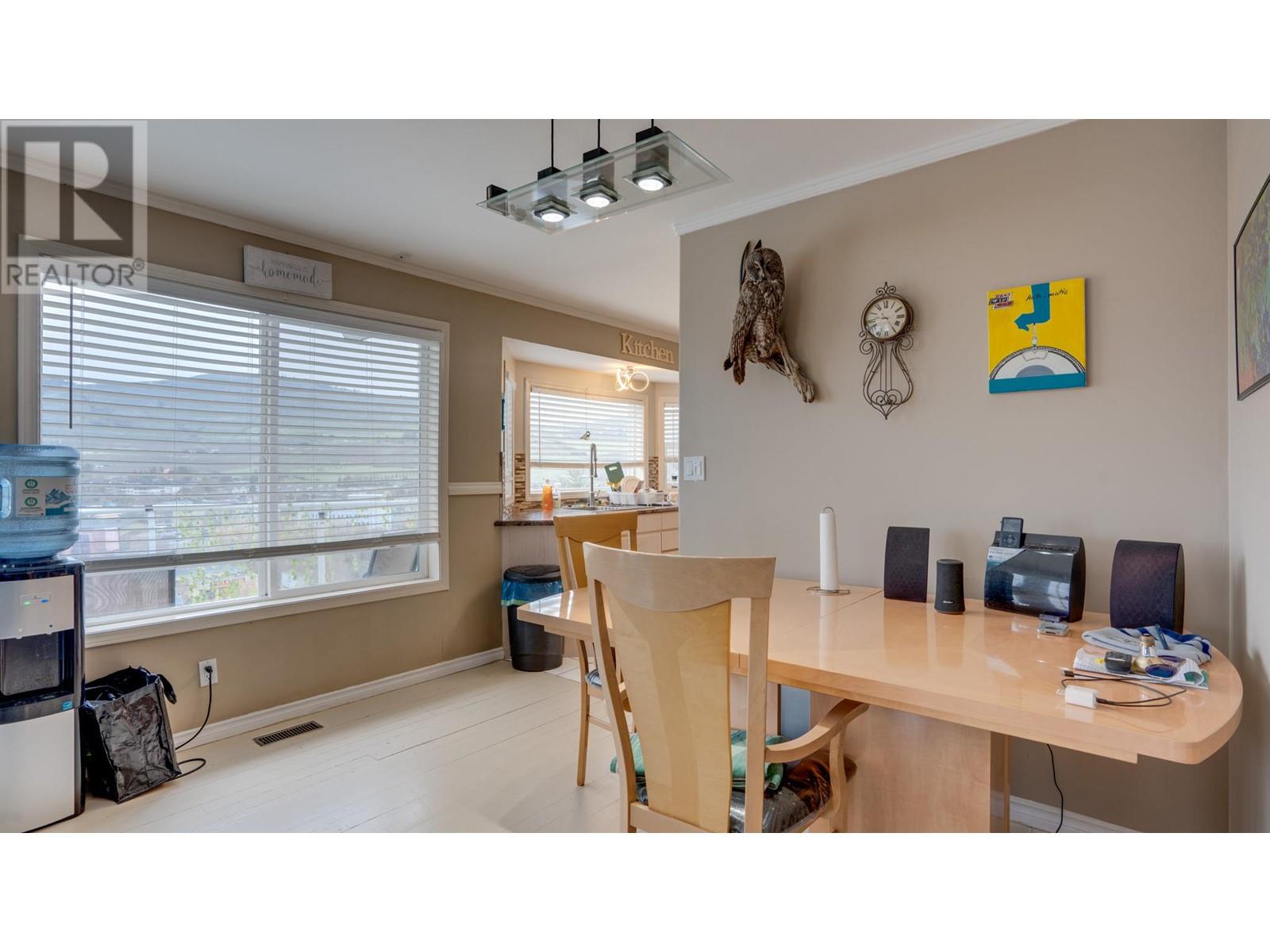 Property at 4305 Westview Drive image 4