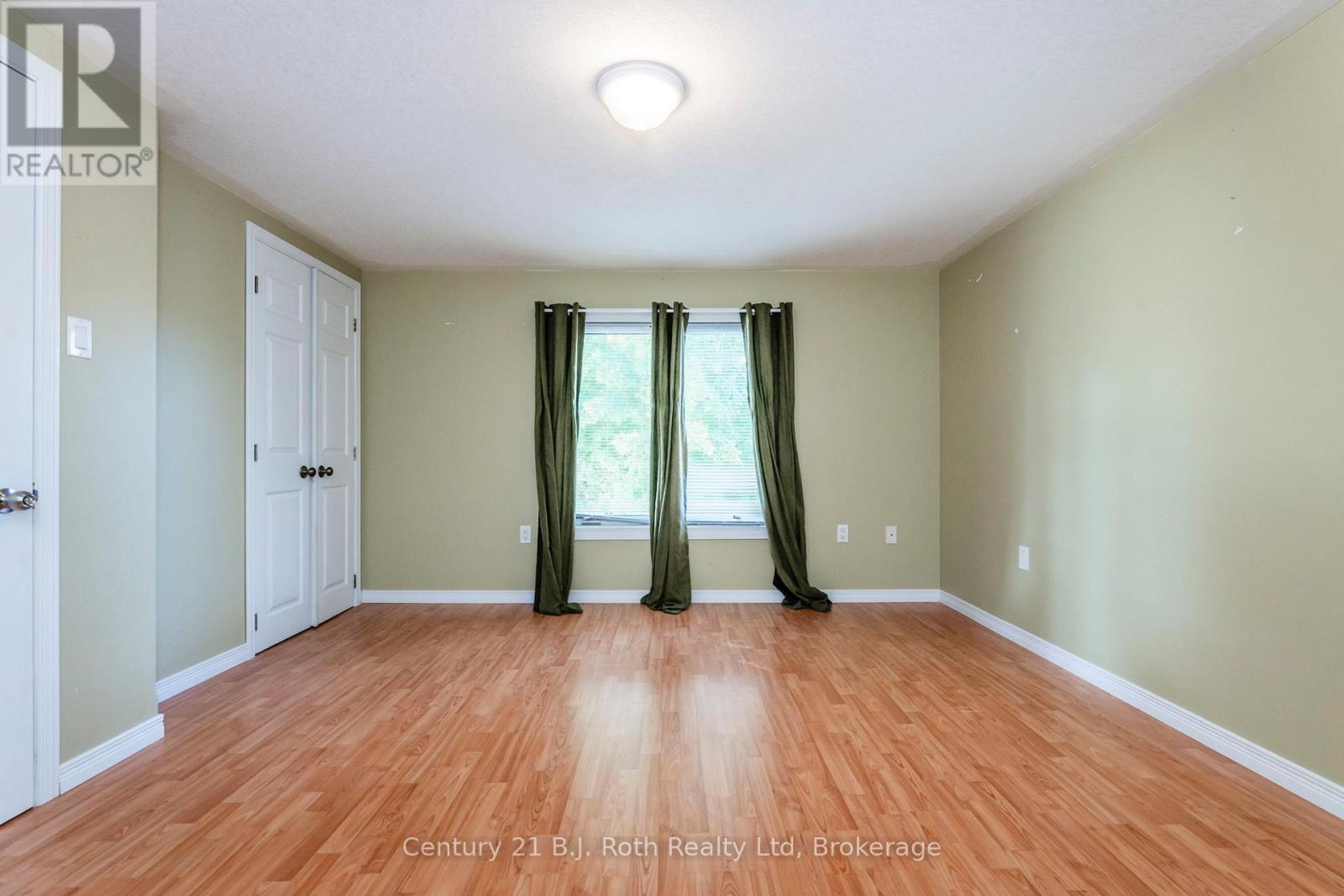 326 Lafontaine Road W, Tiny, Ontario  L9M 0H1 - Photo 17 - S12058010