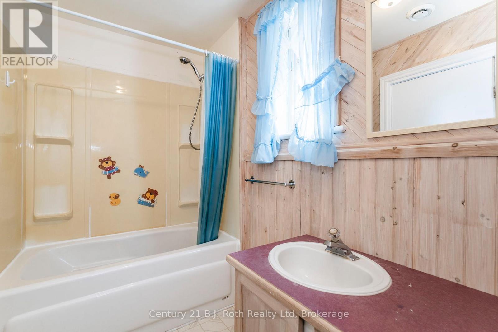 326 Lafontaine Road W, Tiny, Ontario  L9M 0H1 - Photo 21 - S12058010