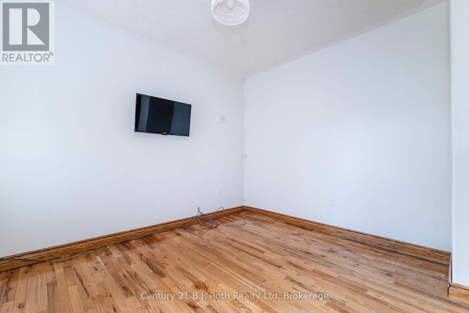 326 Lafontaine Road W, Tiny, Ontario  L9M 0H1 - Photo 31 - S12058010