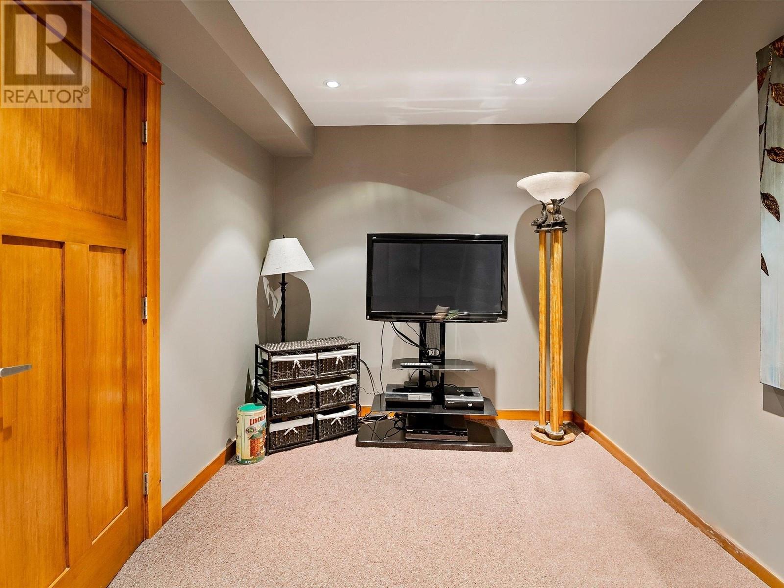 10 8030 Nicklaus North Boulevard, Whistler, British Columbia  V8E 1J7 - Photo 10 - R2985456
