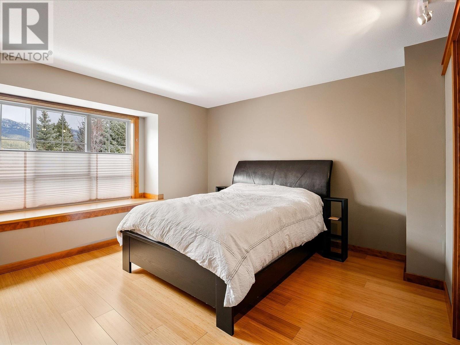 10 8030 Nicklaus North Boulevard, Whistler, British Columbia  V8E 1J7 - Photo 16 - R2985456
