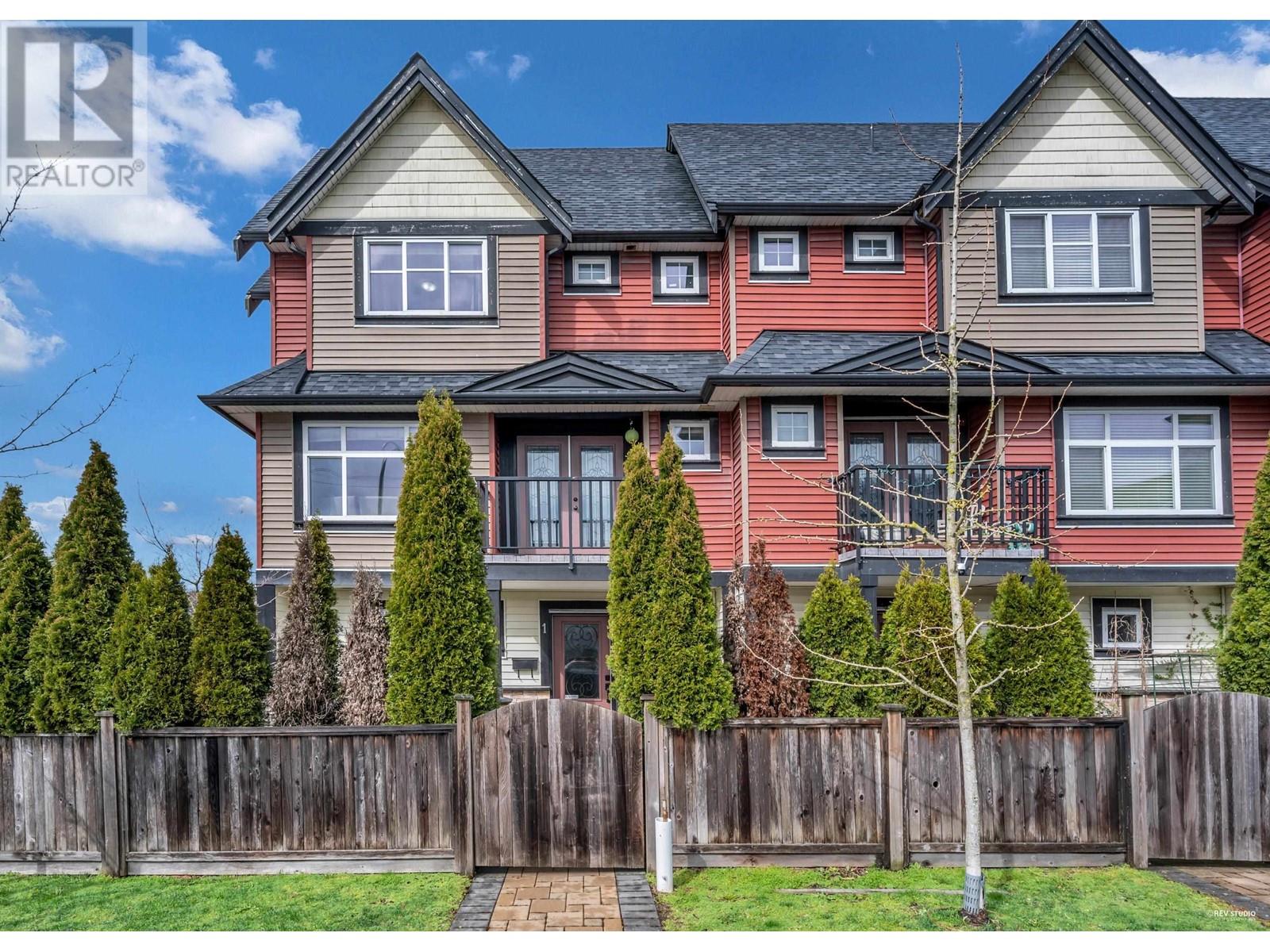 1 305 JARDINE STREET, new westminster, British Columbia