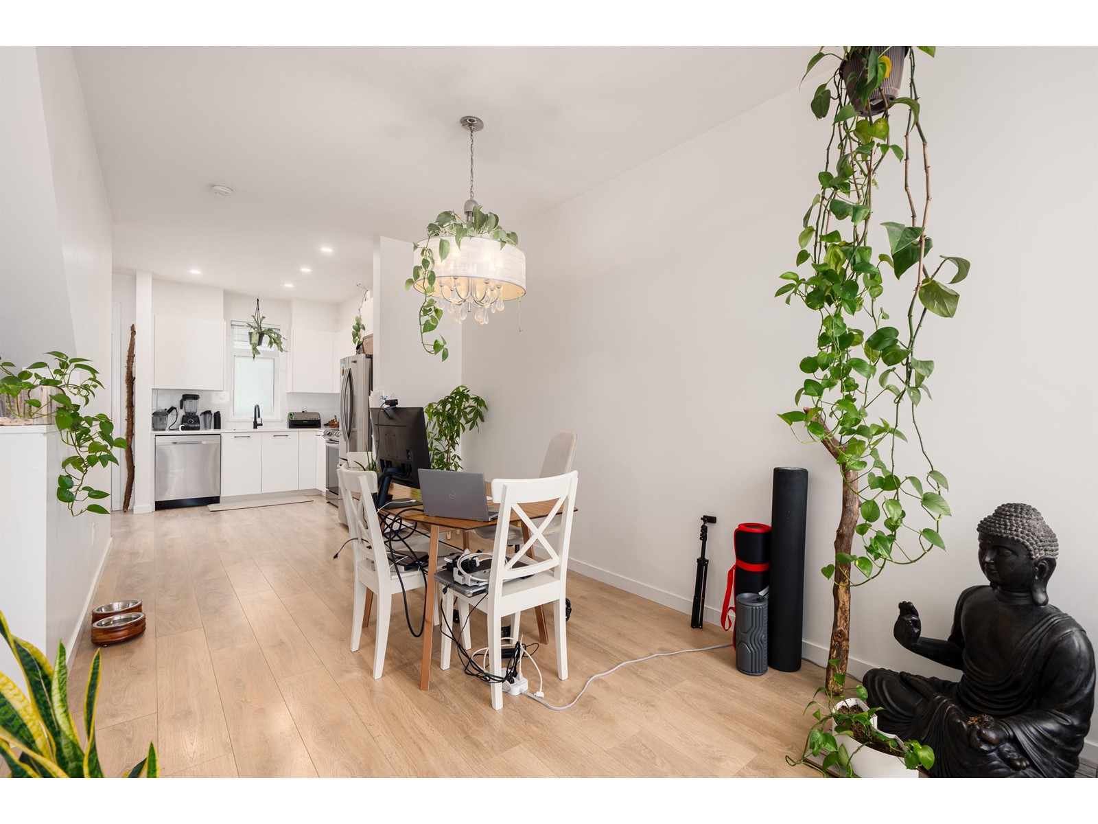 126 15235 Sitka Drive, Surrey, British Columbia  V3S 0A9 - Photo 8 - R2985018