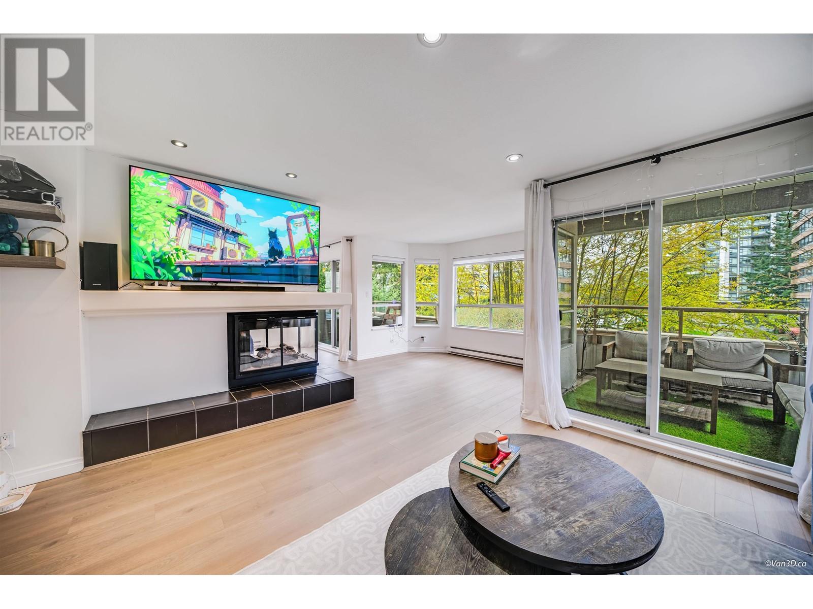 301 525 Austin Avenue, Coquitlam, British Columbia  V3K 3M6 - Photo 3 - R2983801