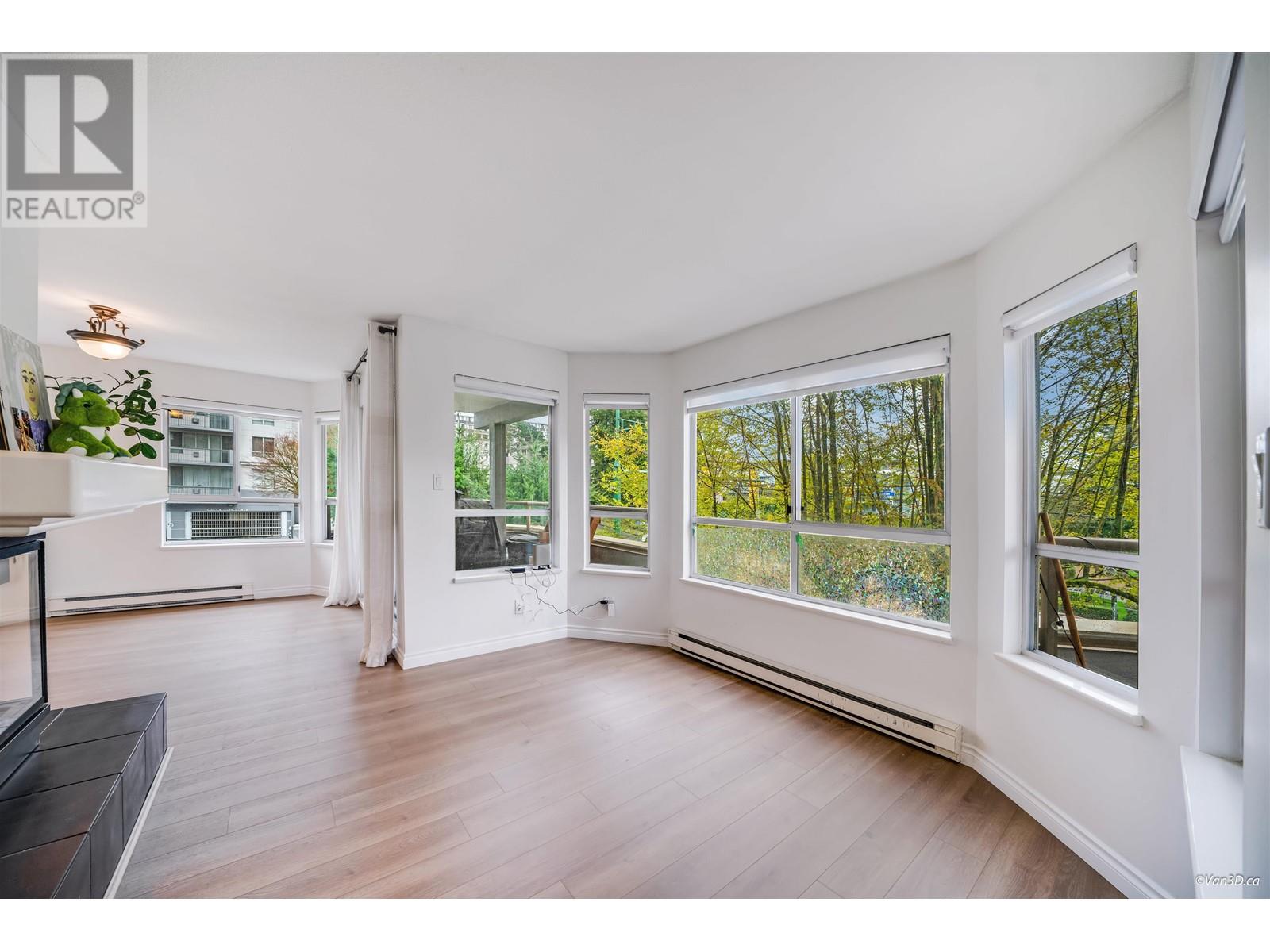 301 525 Austin Avenue, Coquitlam, British Columbia  V3K 3M6 - Photo 8 - R2983801