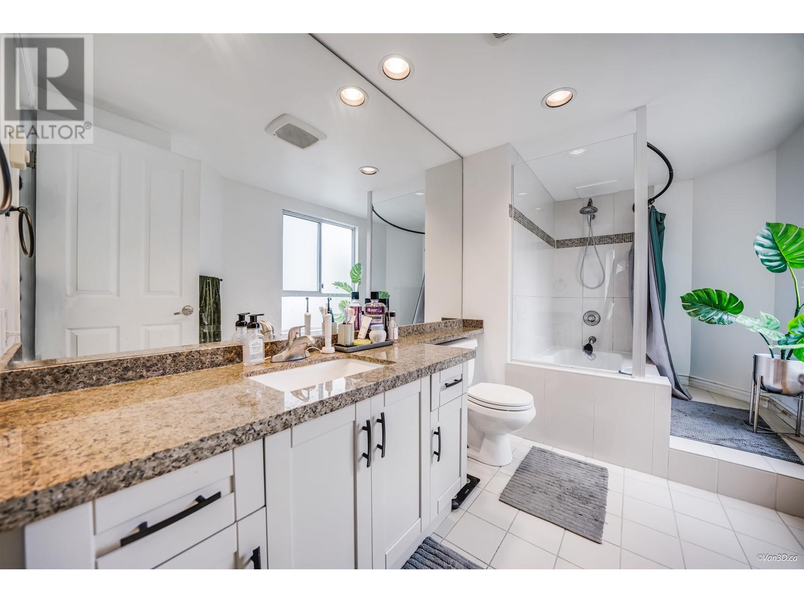 301 525 Austin Avenue, Coquitlam, British Columbia  V3K 3M6 - Photo 19 - R2983801