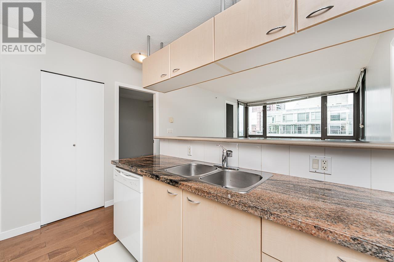 2108 1367 Alberni Street, Vancouver, British Columbia  V6E 4R9 - Photo 9 - R2984884