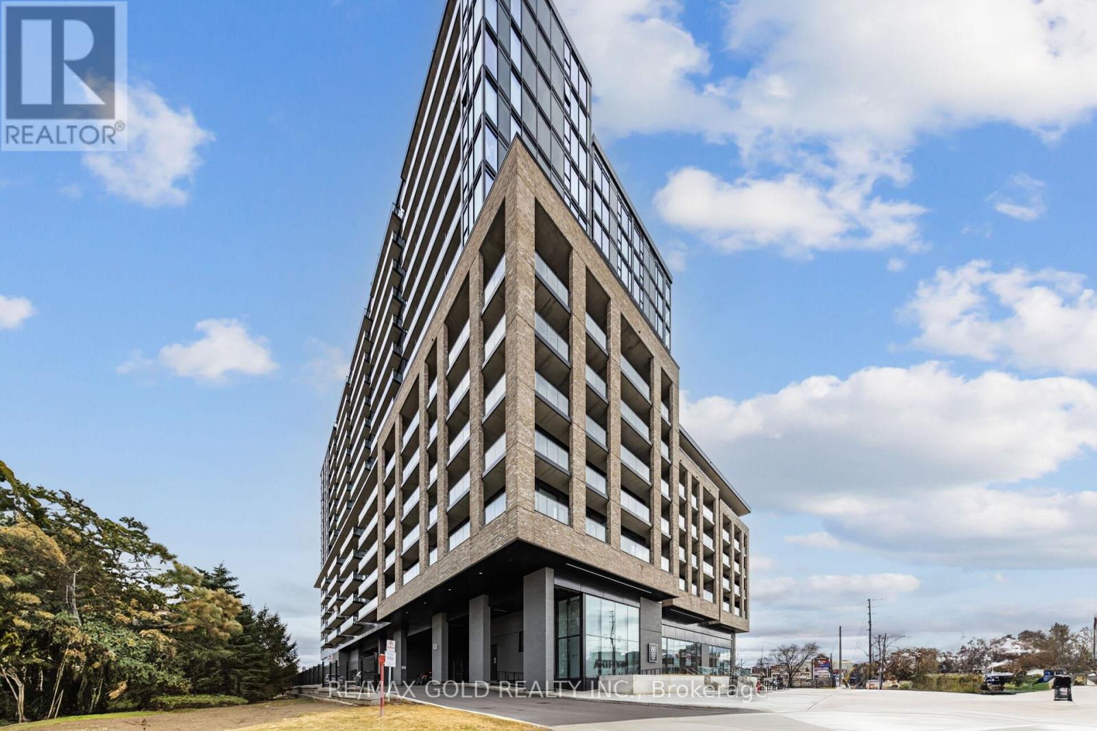 716 - 86 Dundas Street E, Mississauga, Ontario  L5A 0B1 - Photo 1 - W12058014