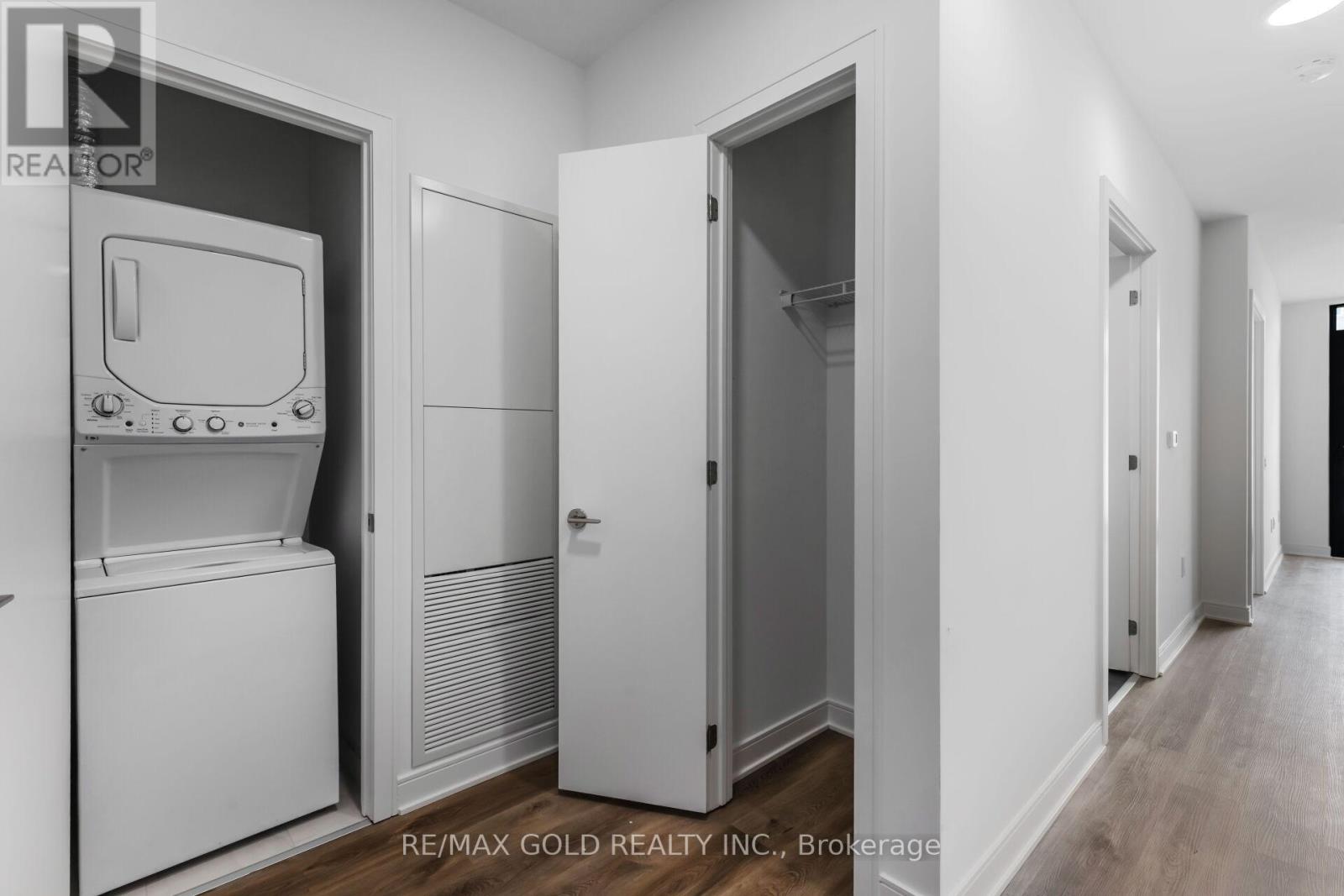 716 - 86 Dundas Street E, Mississauga, Ontario  L5A 0B1 - Photo 11 - W12058014