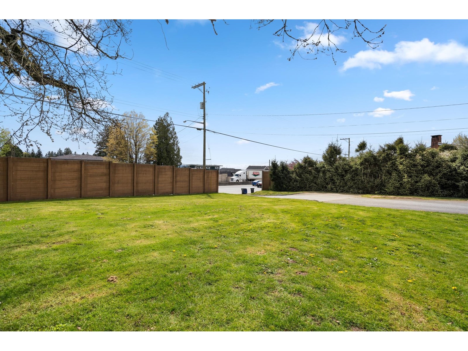 14633 56 Avenue, Surrey, British Columbia  V3S 1B6 - Photo 4 - R2983195