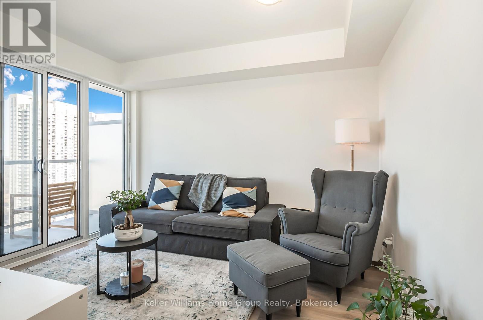2305 - 2033 Kennedy Road, Toronto, Ontario  M1T 0B9 - Photo 2 - E12058060