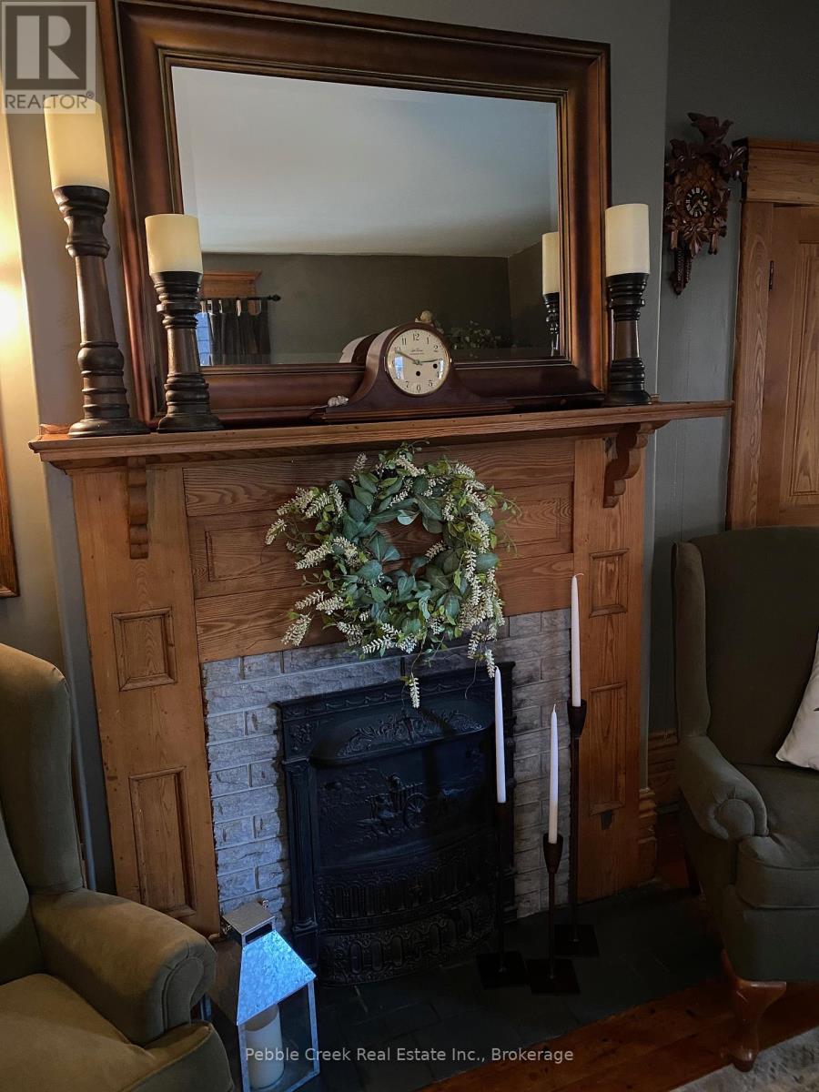 172 St David Street, Goderich, Ontario  N7A 1L8 - Photo 10 - X12058072