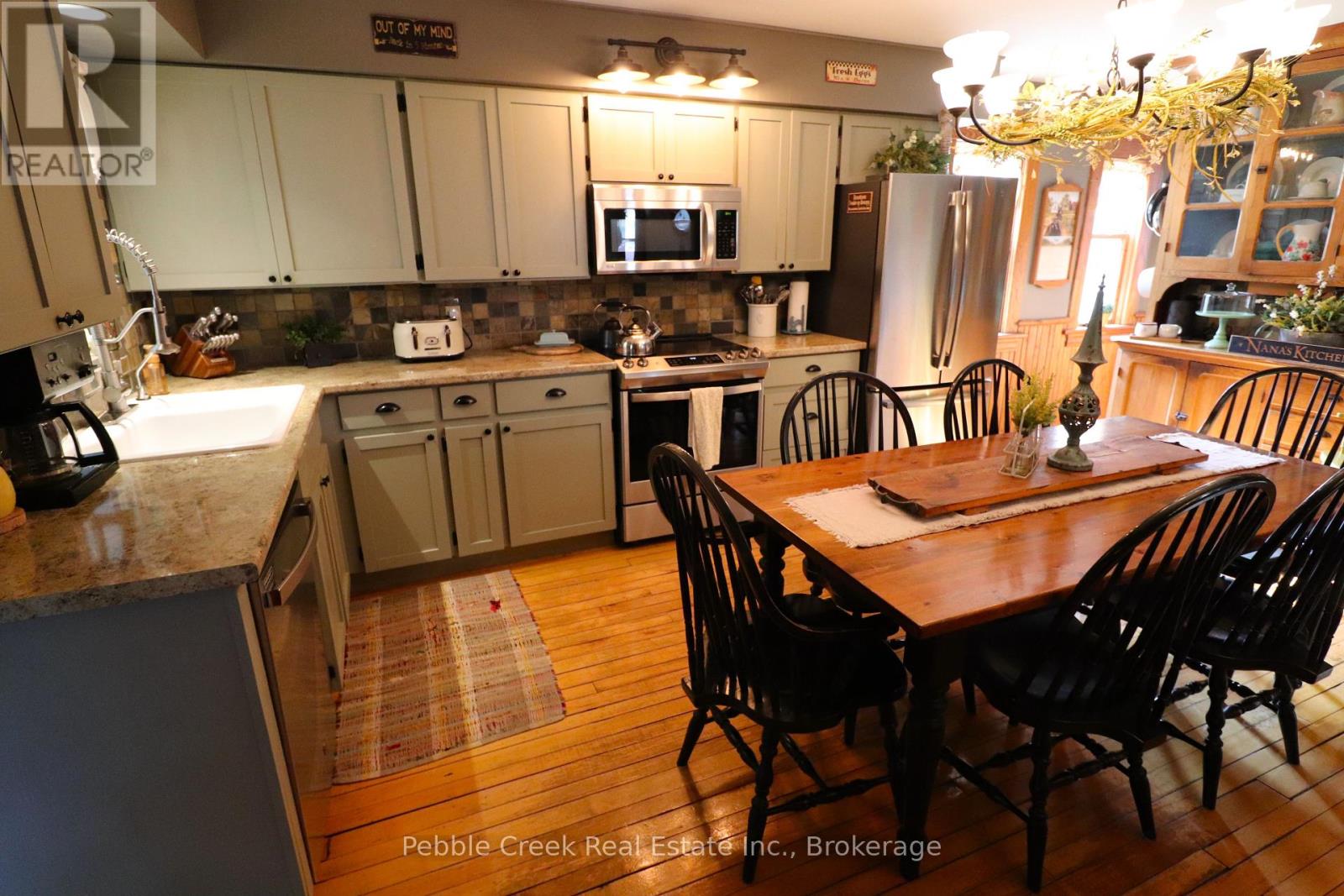172 St David Street, Goderich, Ontario  N7A 1L8 - Photo 13 - X12058072