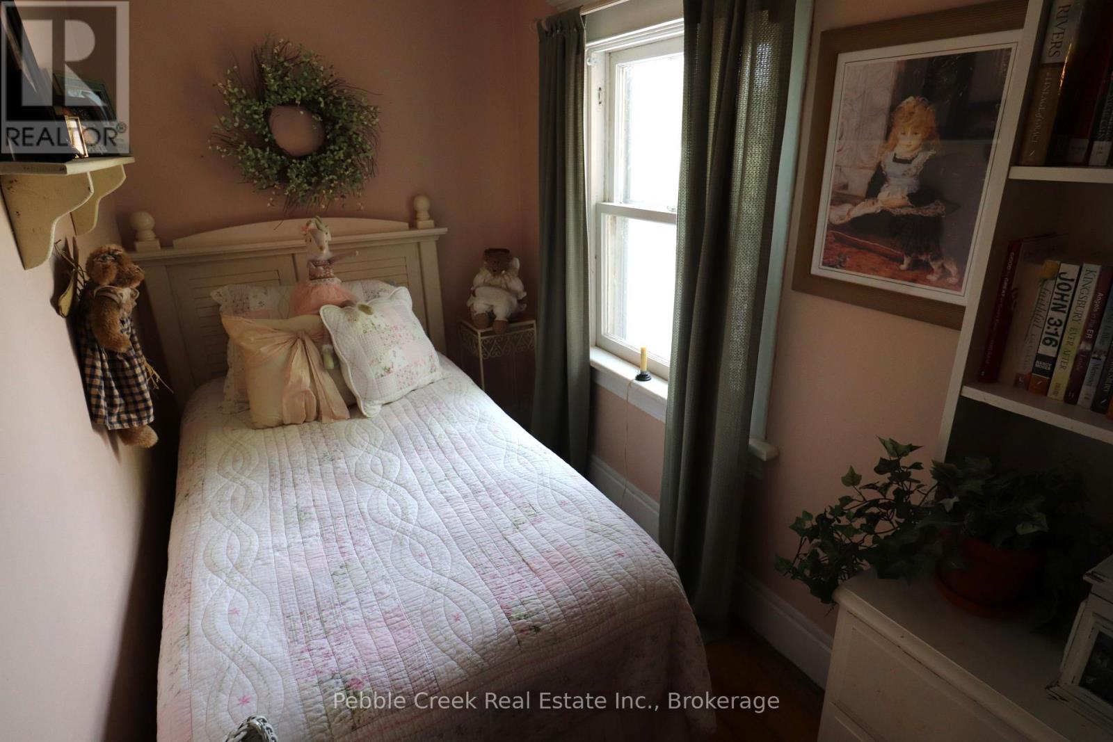172 St David Street, Goderich, Ontario  N7A 1L8 - Photo 22 - X12058072