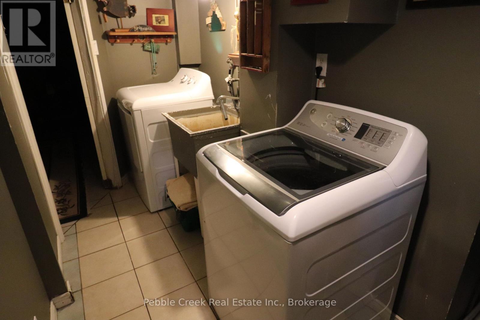 172 St David Street, Goderich, Ontario  N7A 1L8 - Photo 37 - X12058072