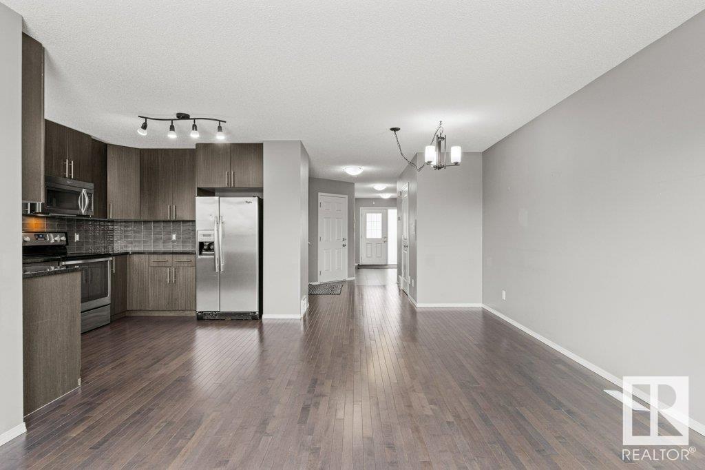 Property at 16817 51 ST NW image 3