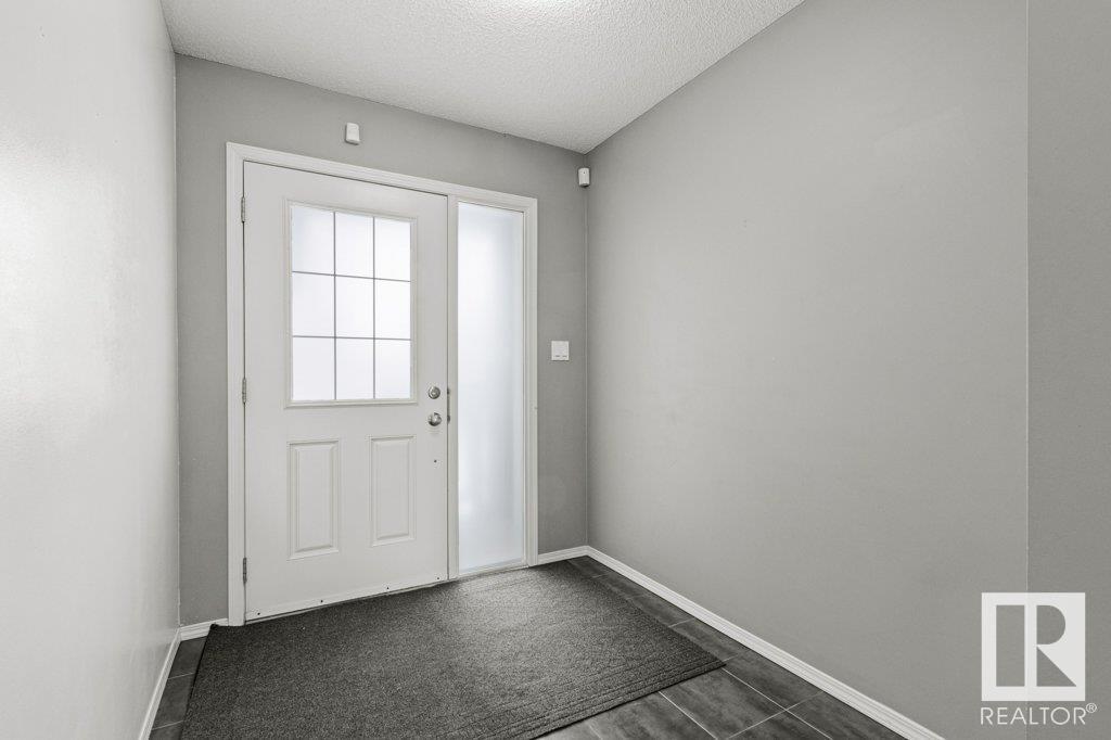 16817 51 St Nw, Edmonton, Alberta  T5Y 0R8 - Photo 5 - E4428677