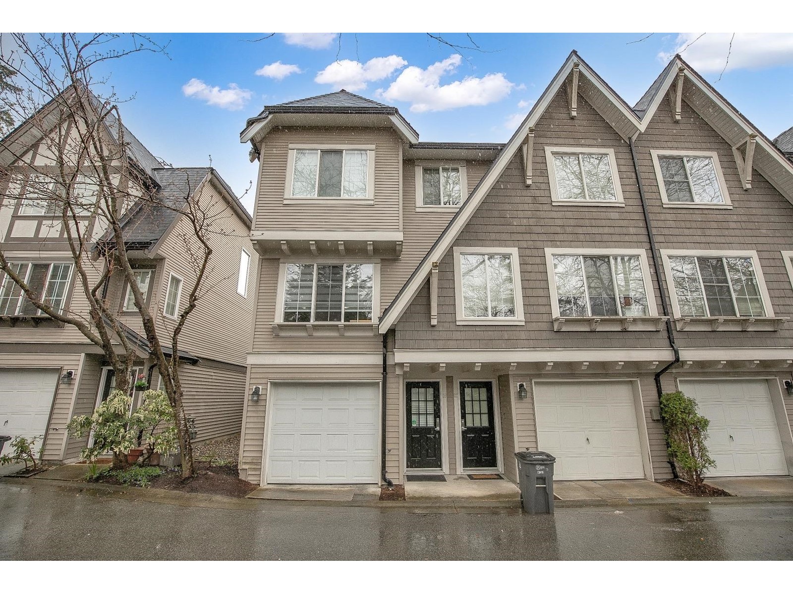 19 12778 66 Avenue, Surrey, British Columbia  V3W 1K9 - Photo 3 - R2985547