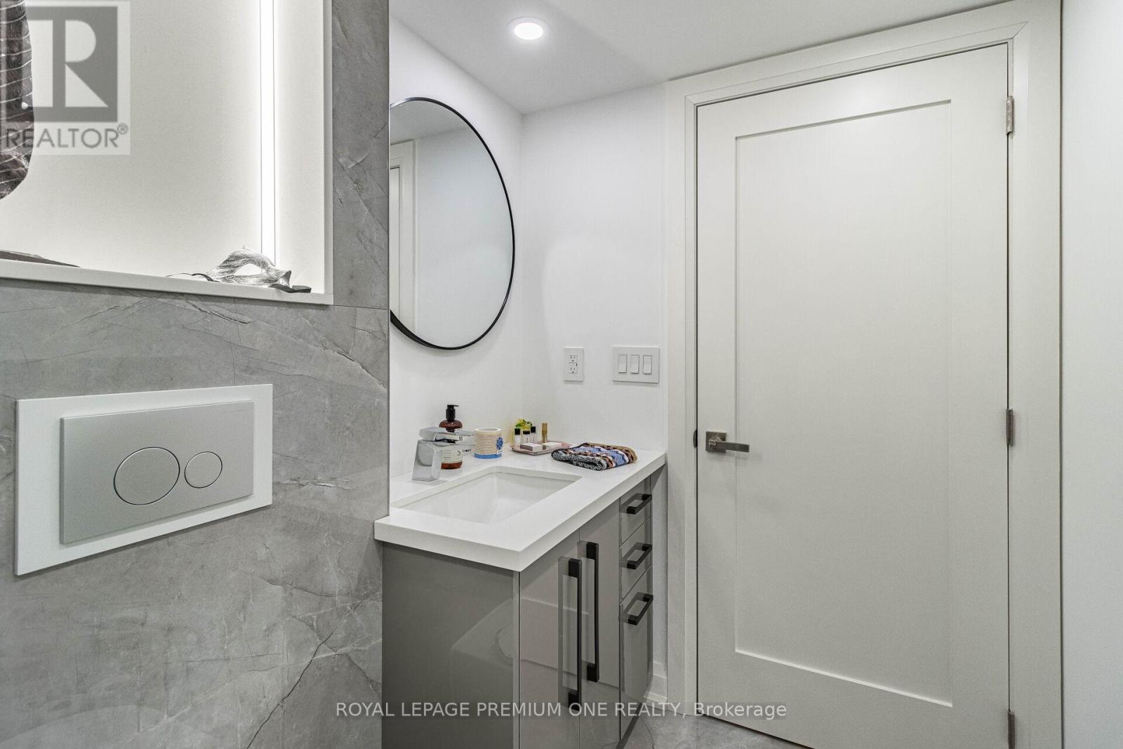 207 - 100 Arbors Lane, Vaughan, Ontario  L4L 7G4 - Photo 34 - N12058051