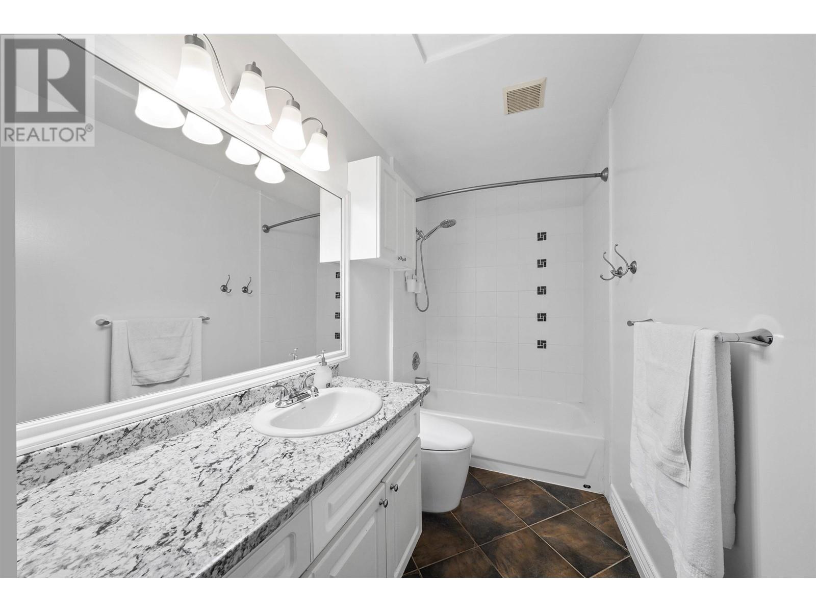 18 1560 Prince Street, Port Moody, British Columbia  V3H 3W8 - Photo 23 - R2985369