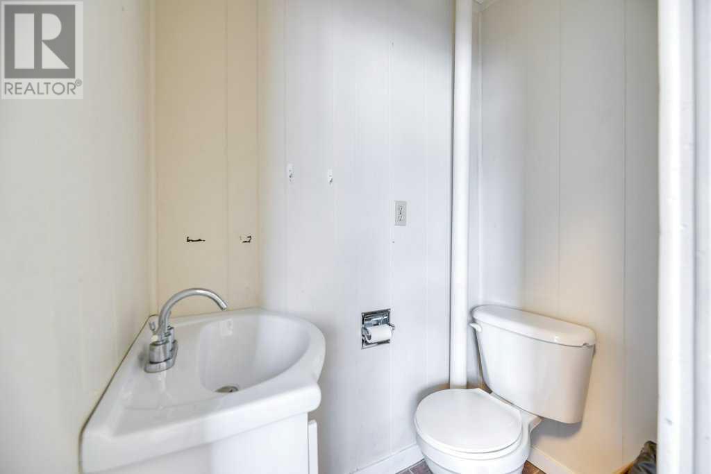 96 2 Avenue W, Tilley, Alberta  T0J 3K0 - Photo 15 - A2207751