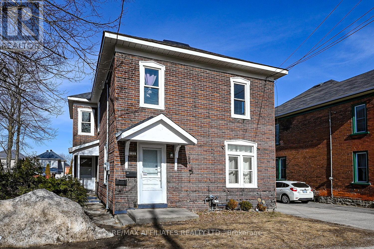 Property at 160 CHAMBERS STREET image 3
