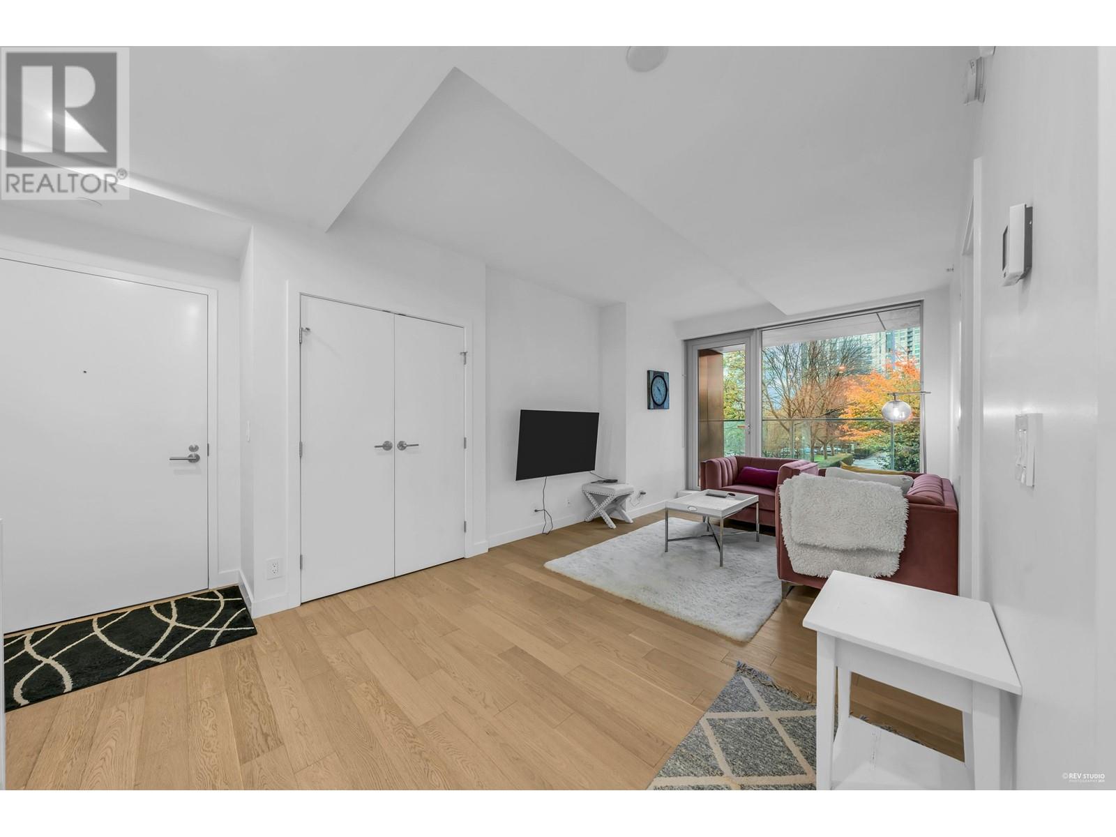 302 1480 Howe Street, Vancouver, British Columbia  V6Z 0G5 - Photo 7 - R2985548
