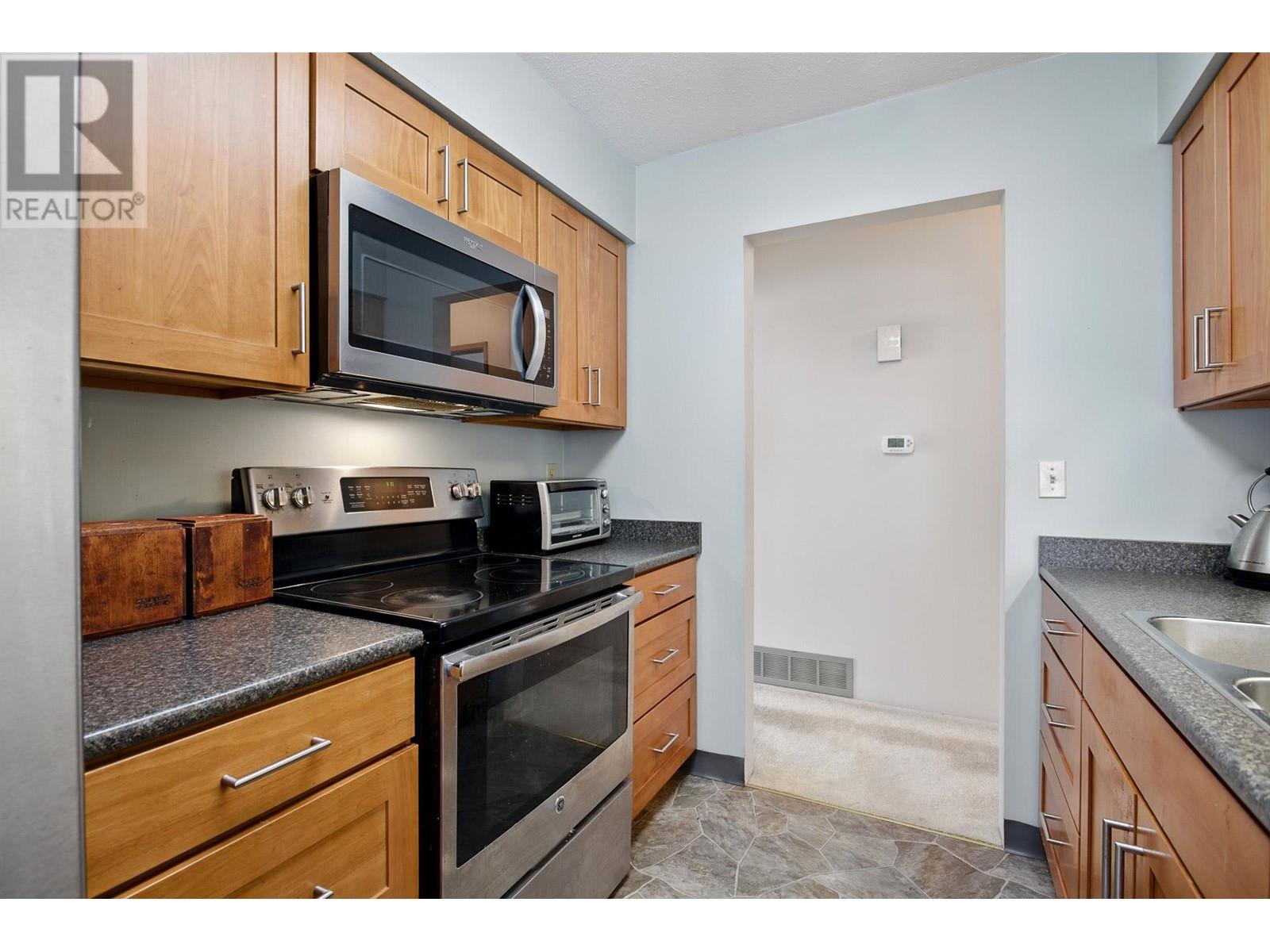 2813 Mccoomb Drive, Coquitlam, British Columbia  V3B 6L2 - Photo 12 - R2985495