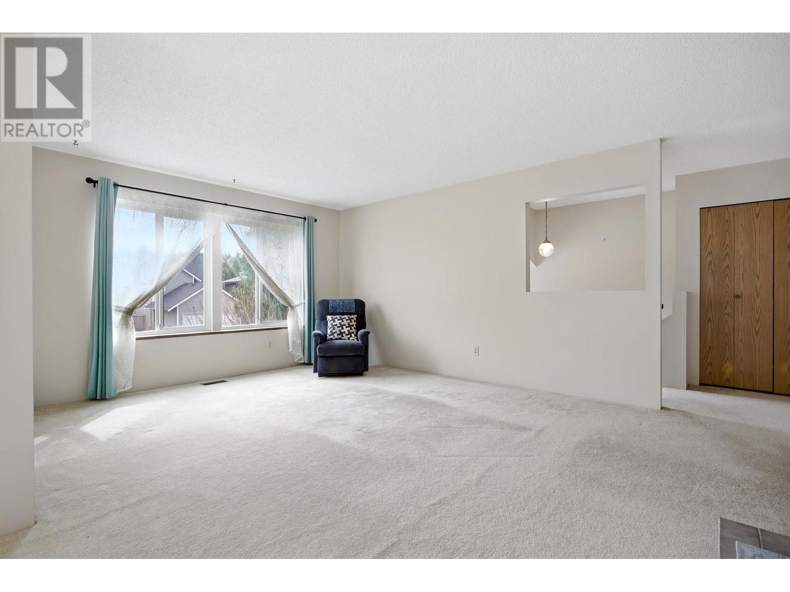 2813 Mccoomb Drive, Coquitlam, British Columbia  V3B 6L2 - Photo 6 - R2985495